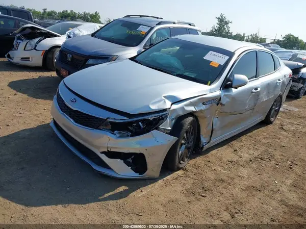 5XXGT4L34KG320295 2019 KIA OPTIMA - Image 2