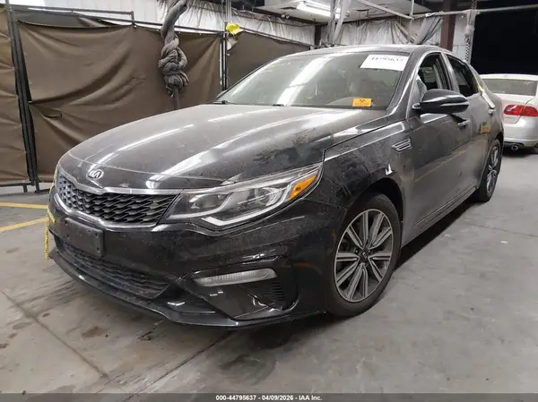 5XXGT4L34KG321088 2019 KIA OPTIMA - Image 2