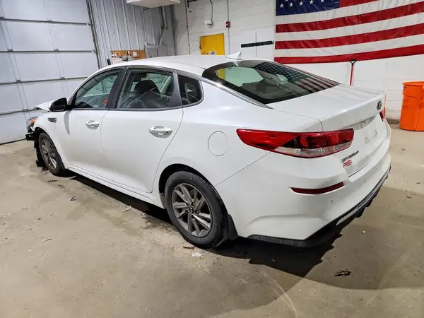 5XXGT4L34KG325657 2019 KIA OPTIMA - Image 2