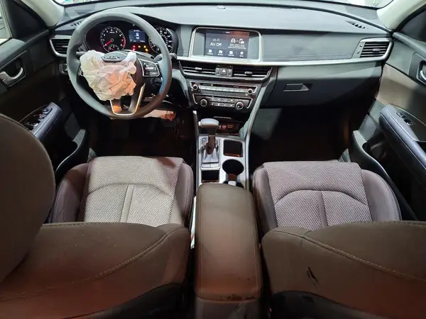 5XXGT4L34KG325657 2019 KIA OPTIMA - Image 8