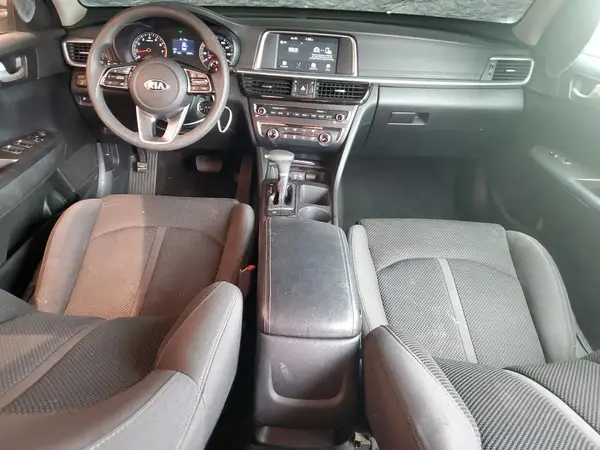 5XXGT4L34KG328588 2019 KIA OPTIMA - Image 8