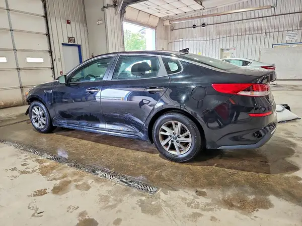 5XXGT4L34KG335556 2019 KIA OPTIMA - Image 2