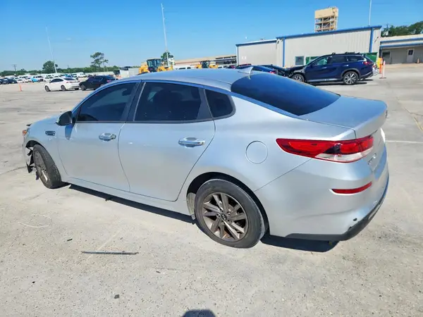 5XXGT4L34KG337419 2019 KIA OPTIMA - Image 2