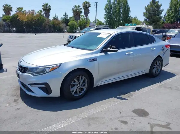 5XXGT4L34KG340899 2019 KIA OPTIMA - Image 2