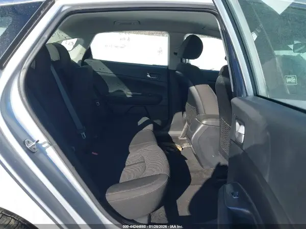 5XXGT4L34KG348579 2019 KIA OPTIMA - Image 8