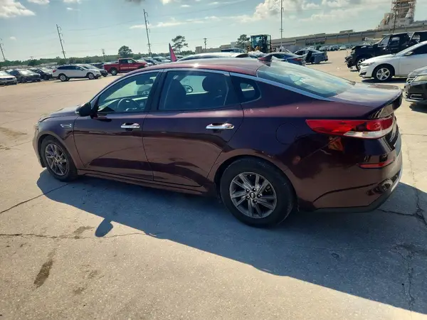 5XXGT4L34KG350820 2019 KIA OPTIMA - Image 2