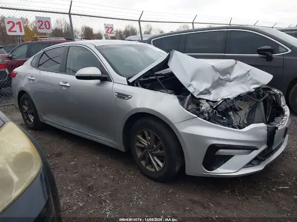 5XXGT4L34KG351692 2019 KIA OPTIMA - Image 1