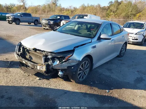 5XXGT4L34KG356438 2019 KIA OPTIMA - Image 2