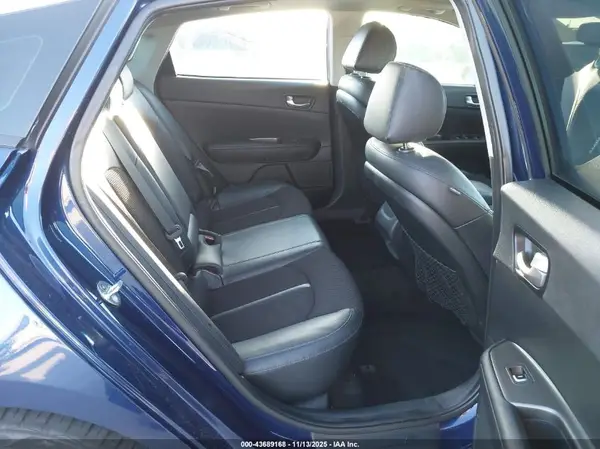 5XXGT4L34KG357704 2019 KIA OPTIMA - Image 8