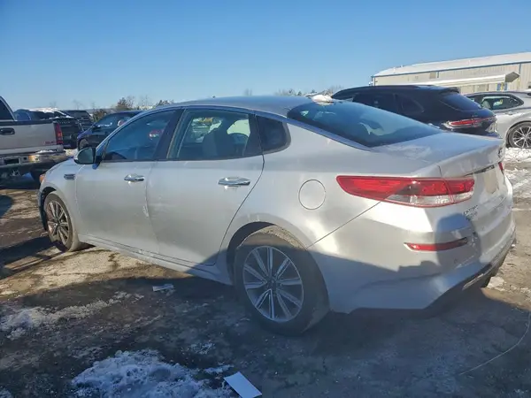 5XXGT4L34KG361767 2019 KIA OPTIMA - Image 2