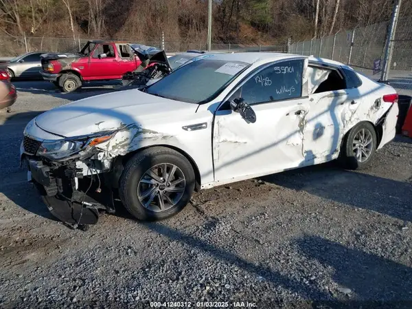 5XXGT4L34KG363812 2019 KIA OPTIMA - Image 2