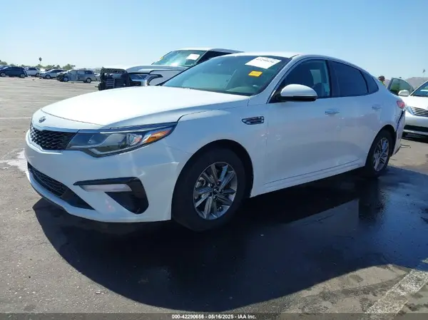 5XXGT4L34KG364135 2019 KIA OPTIMA - Image 2