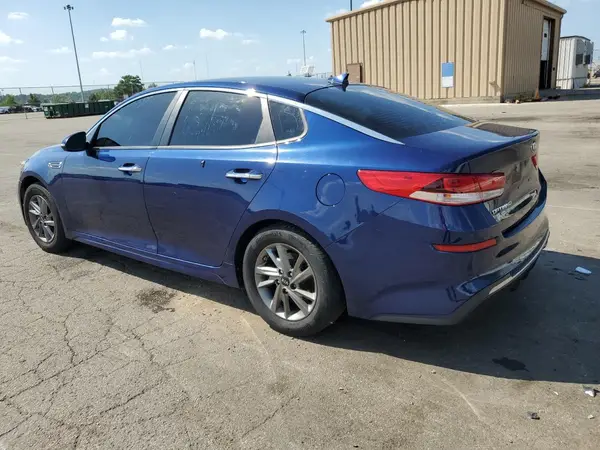 5XXGT4L34KG364359 2019 KIA OPTIMA - Image 2