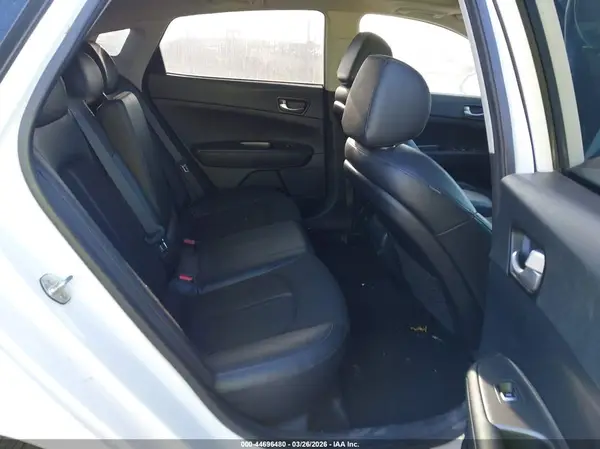 5XXGT4L34KG368377 2019 KIA OPTIMA - Image 8