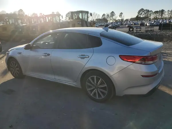5XXGT4L34KG369996 2019 KIA OPTIMA - Image 2