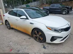 5XXGT4L34KG371800 2019 KIA OPTIMA