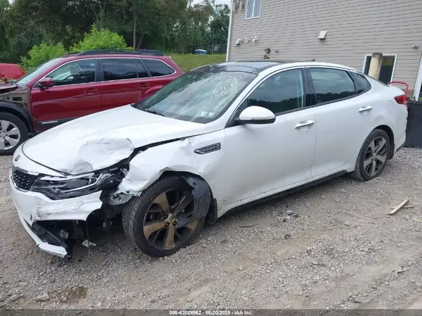 5XXGT4L34KG371800 2019 KIA OPTIMA - Image 2