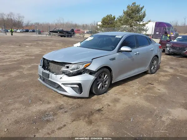 5XXGT4L34KG372168 2019 KIA OPTIMA - Image 2