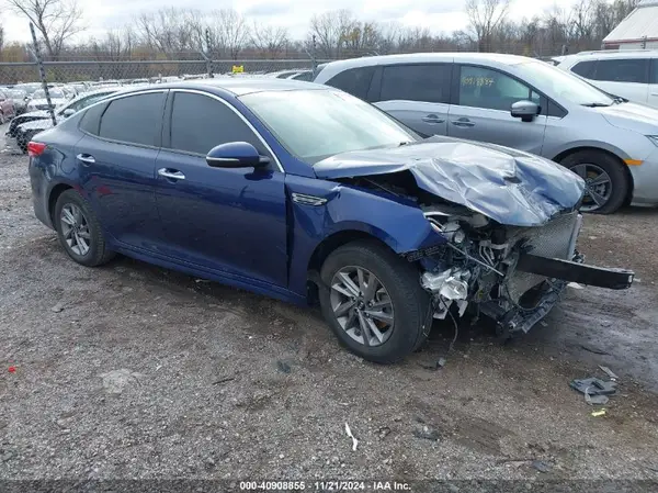 5XXGT4L34KG374647 2019 KIA OPTIMA - Image 1