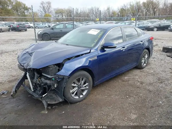 5XXGT4L34KG374647 2019 KIA OPTIMA - Image 2