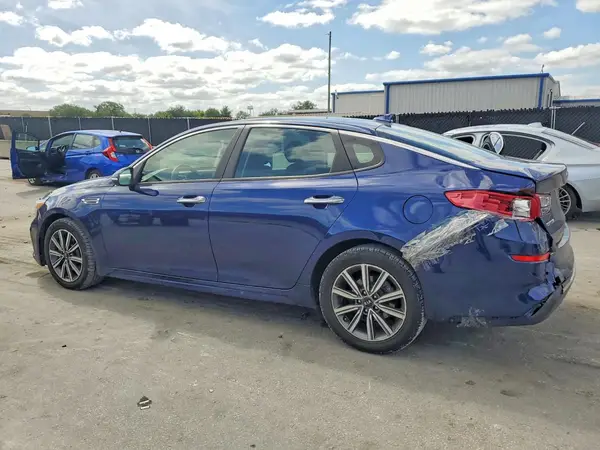 5XXGT4L34KG374695 2019 KIA OPTIMA - Image 2