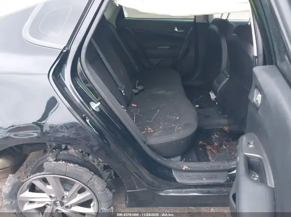 5XXGT4L34KG375166 2019 KIA OPTIMA - Image 8