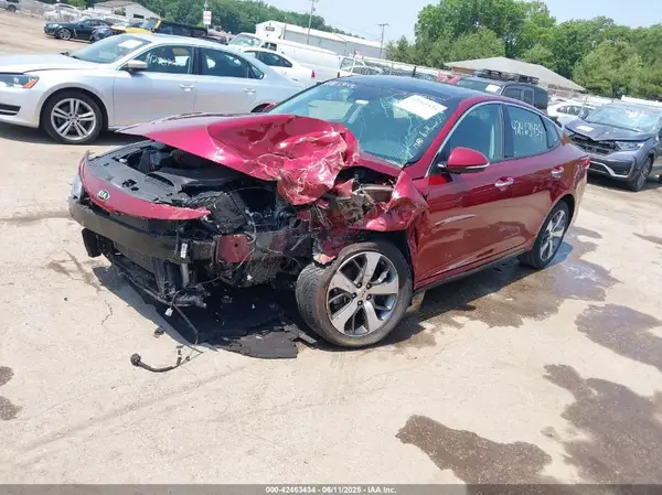 5XXGT4L34KG375328 2019 KIA OPTIMA - Image 2
