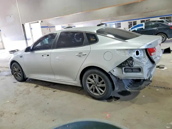 5XXGT4L34KG376754 2019 KIA OPTIMA - Image 2