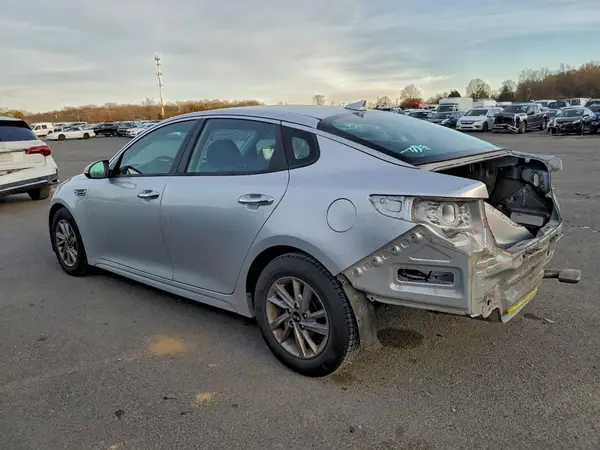5XXGT4L34LG380689 2020 KIA OPTIMA - Image 2