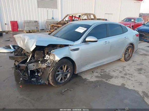 5XXGT4L34LG381521 2020 KIA OPTIMA - Image 2
