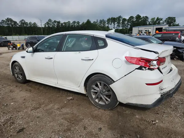 5XXGT4L34LG384693 2020 KIA OPTIMA - Image 2