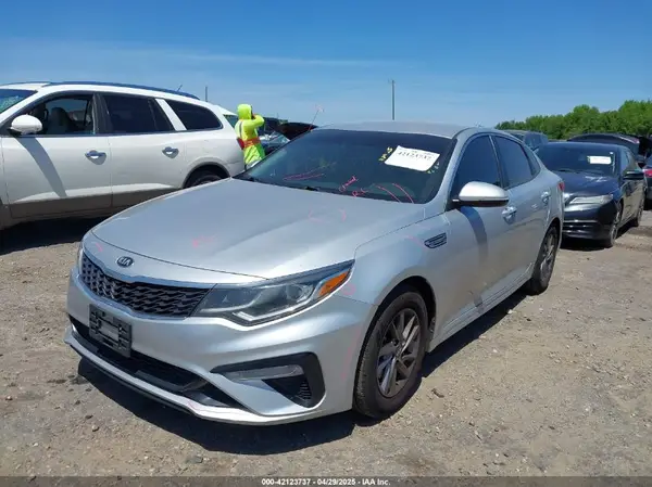 5XXGT4L34LG388114 2020 KIA OPTIMA - Image 2