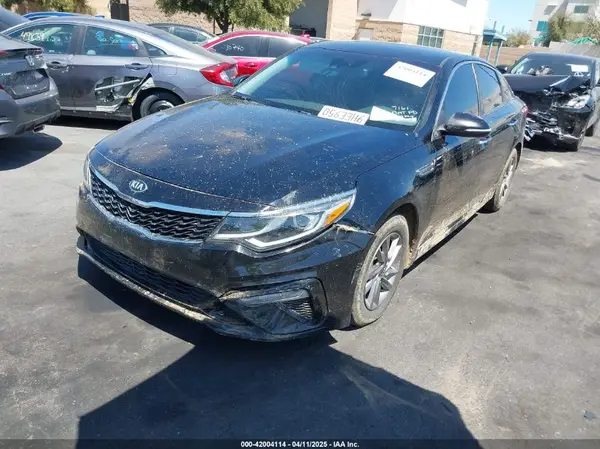5XXGT4L34LG392048 2020 KIA OPTIMA - Image 2