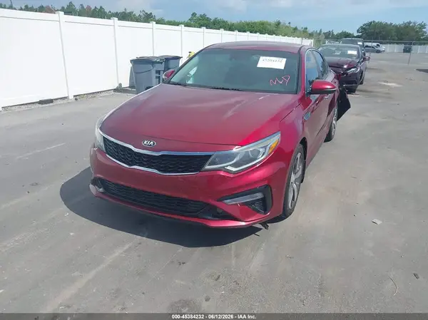 5XXGT4L34LG408023 2020 KIA OPTIMA - Image 2