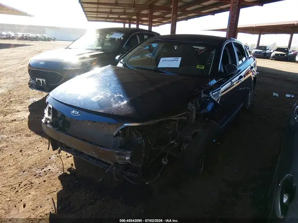 5XXGT4L34LG418003 2020 KIA OPTIMA - Image 2
