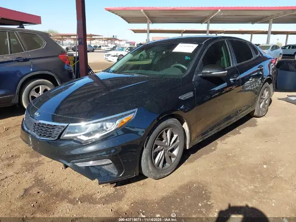 5XXGT4L34LG418325 2020 KIA OPTIMA - Image 2