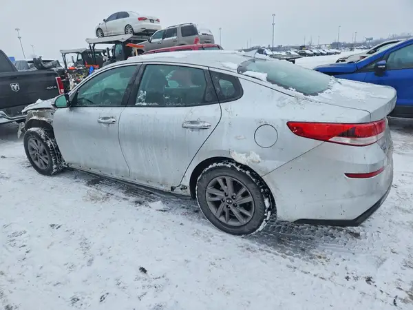 5XXGT4L34LG422732 2020 KIA OPTIMA - Image 2