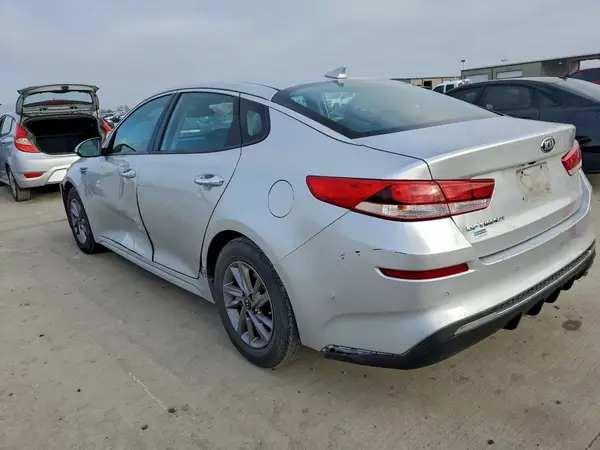 5XXGT4L34LG423265 2020 KIA OPTIMA - Image 2