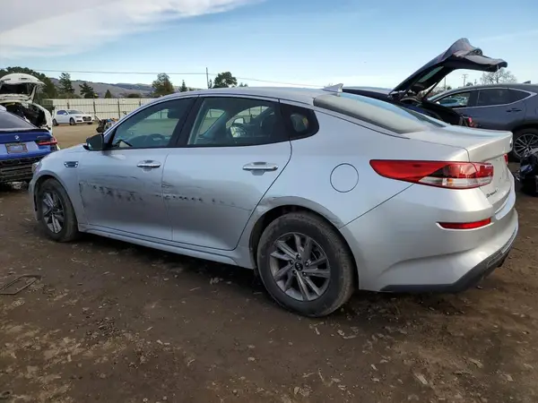 5XXGT4L34LG423685 2020 KIA OPTIMA - Image 2