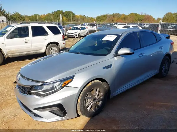 5XXGT4L34LG424271 2020 KIA OPTIMA - Image 2