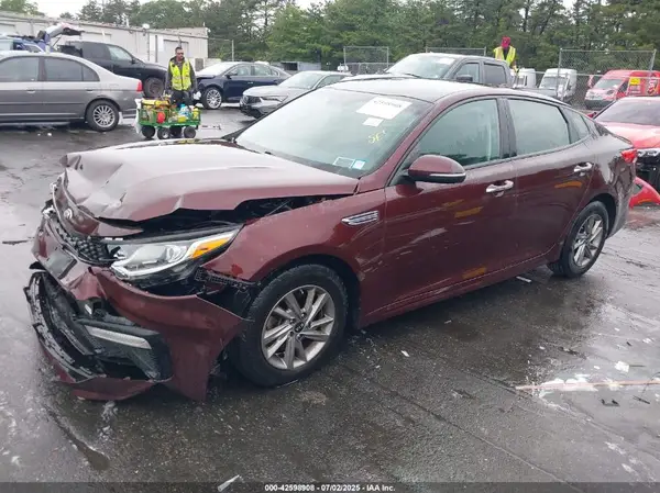 5XXGT4L34LG424397 2020 KIA OPTIMA - Image 2