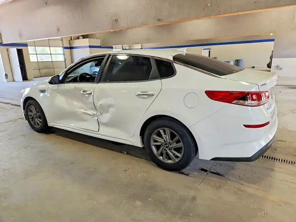 5XXGT4L34LG425811 2020 KIA OPTIMA - Image 2