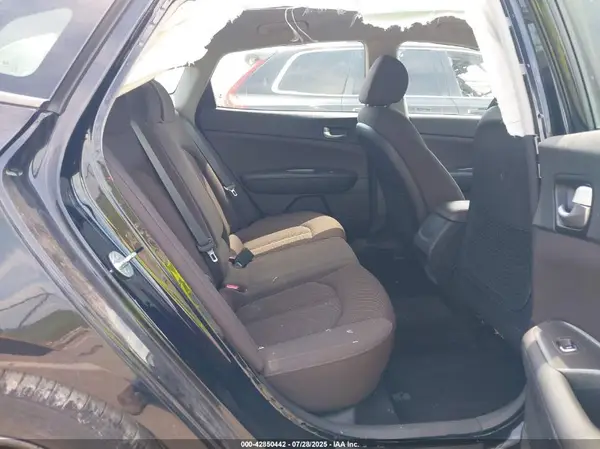 5XXGT4L34LG427784 2020 KIA OPTIMA - Image 8