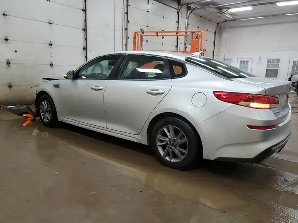 5XXGT4L34LG428255 2020 KIA OPTIMA - Image 2