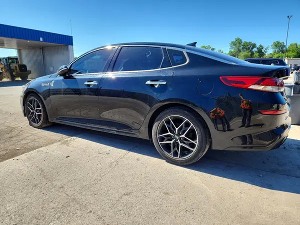 5XXGT4L34LG428384 2020 KIA OPTIMA - Image 2