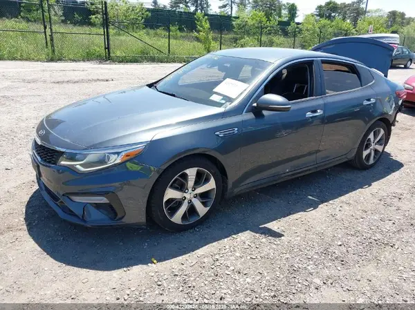 5XXGT4L34LG428868 2020 KIA OPTIMA - Image 2