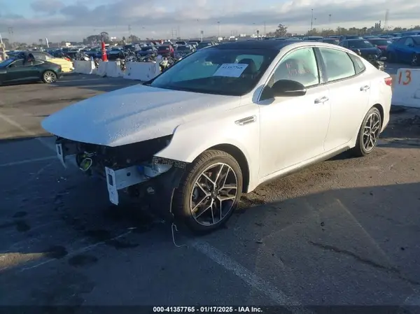 5XXGT4L34LG429163 2020 KIA OPTIMA - Image 2