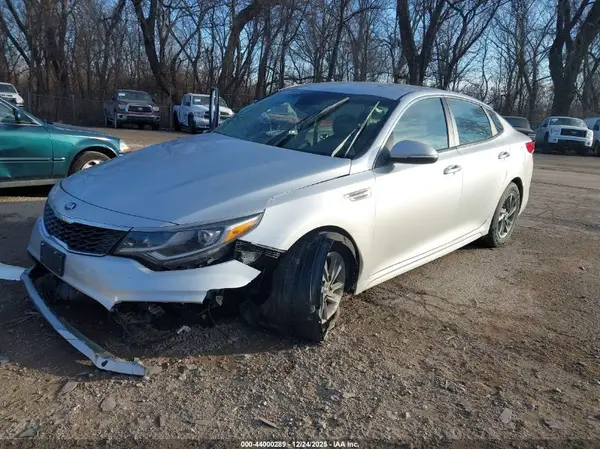 5XXGT4L34LG433181 2020 KIA OPTIMA - Image 2