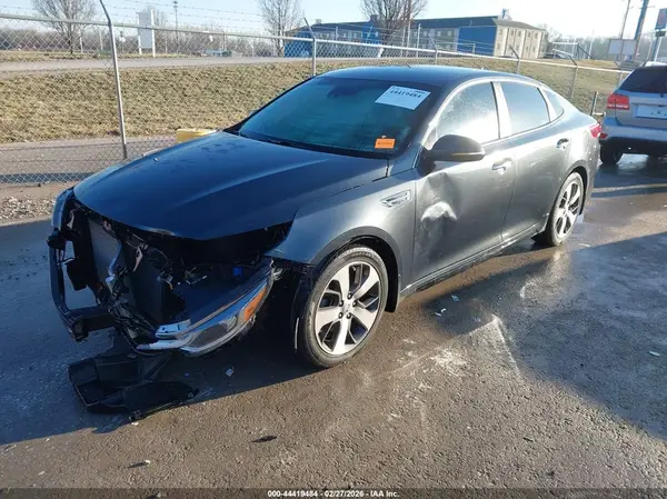 5XXGT4L34LG435707 2020 KIA OPTIMA - Image 2