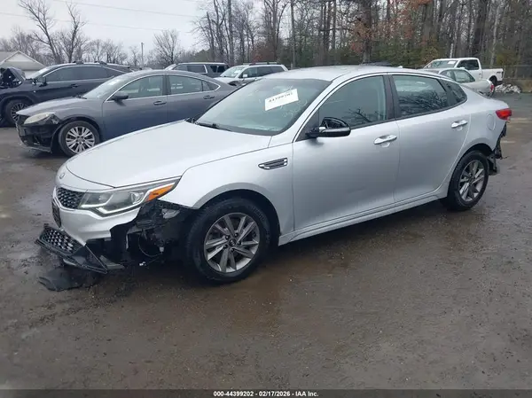 5XXGT4L34LG440468 2020 KIA OPTIMA - Image 2